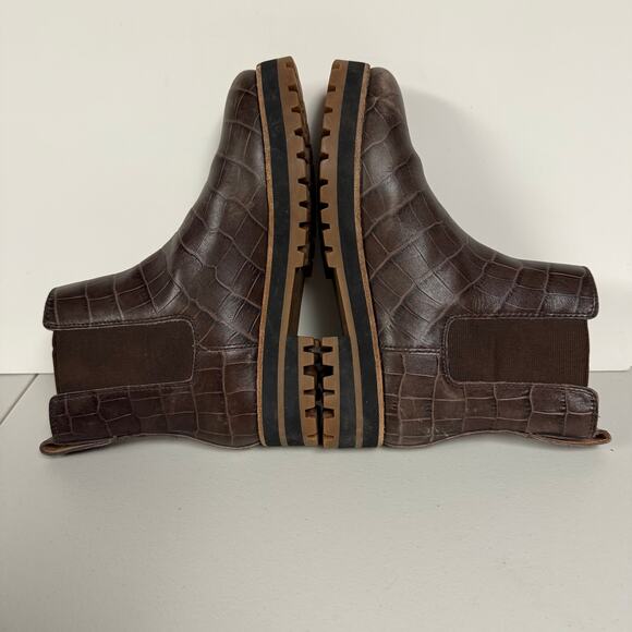 MADEWELL The Ivy Chelsea Boot Croc Embossed Leather Lug Sole Womens Sz 5.5 MA428 - Picture 9 of 11
